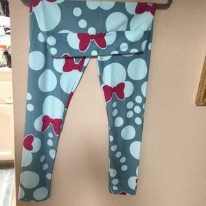 Lularoe OS Disney Leggings